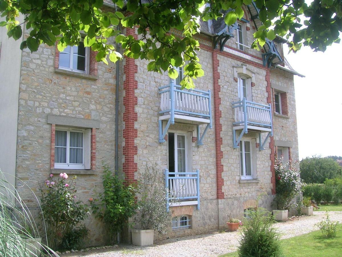 Appartements Villa Odette Bagnoles de l'Orne Normandie Esterno foto